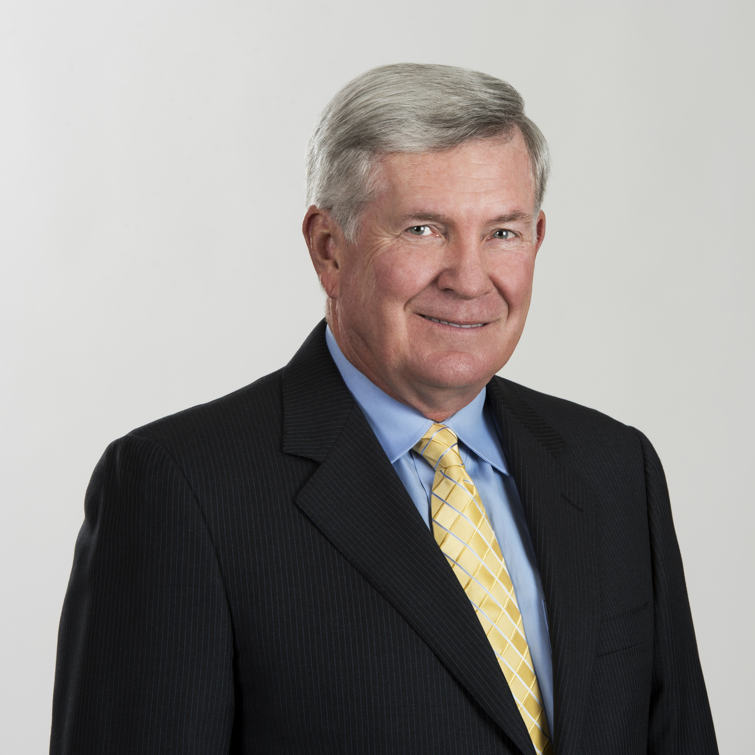 Mack Brown Returns to Coaching at North Carolina