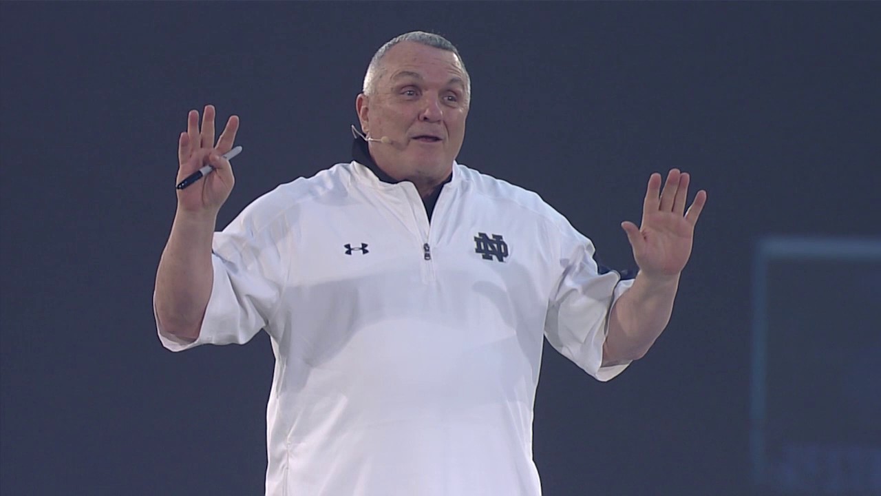 Notre Dame Icon Rudy Ruettiger to Star in Broadway Show