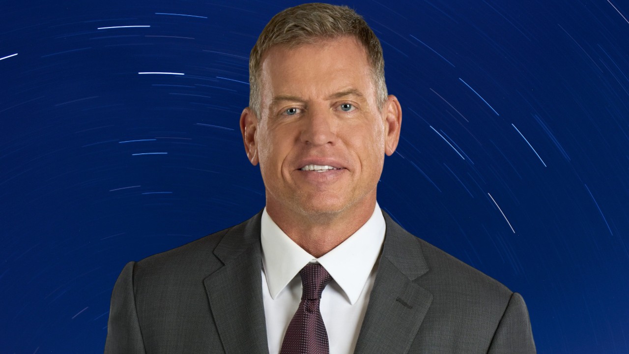 The Ultimate Guide to Booking Troy Aikman for Corporate Events
