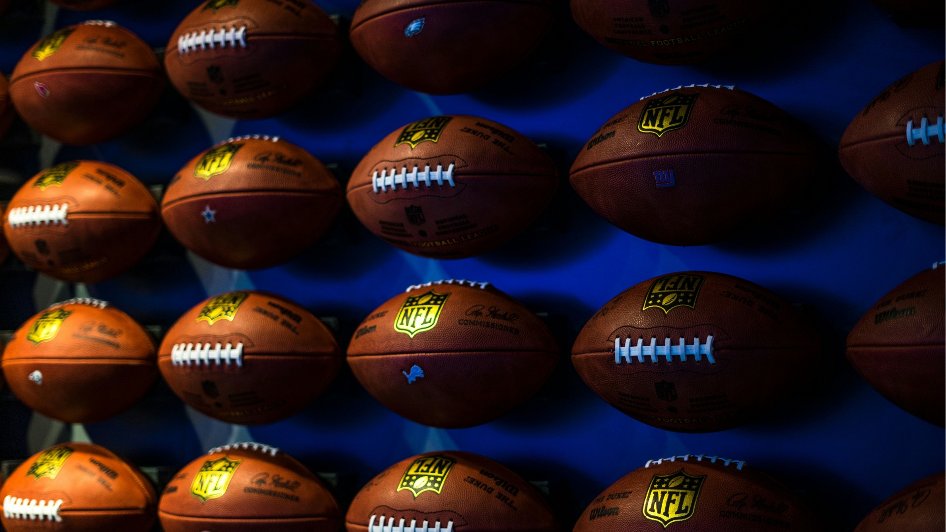 Elevate Your Corporate Event: Booking a 2026 NFL Hall of Famer with Athlete Speakers