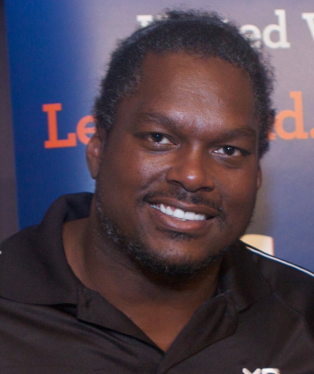LaVar Arrington - Motivational Sports Speaker